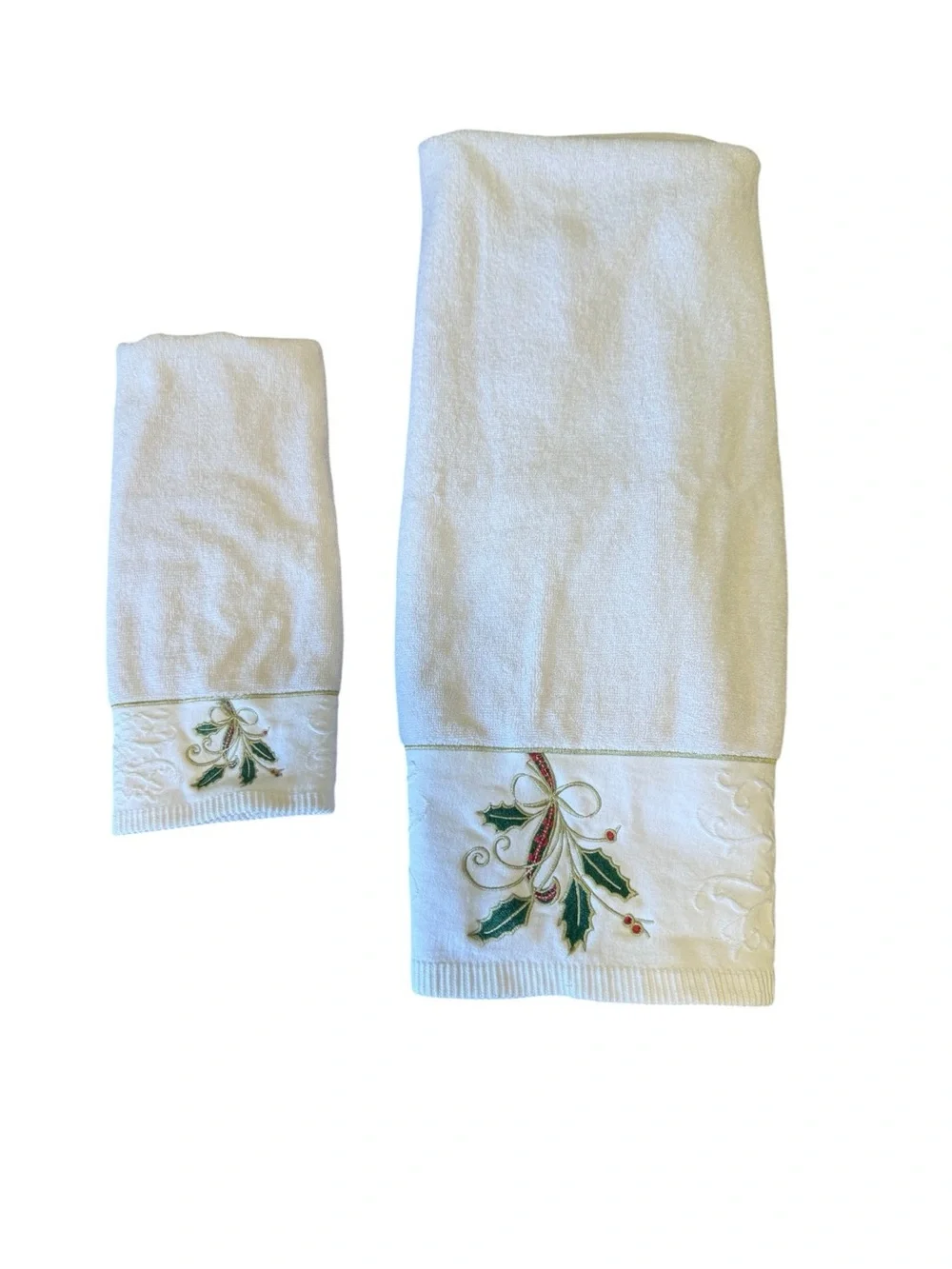 Lenox Ribbon & Holly Ivory 100% Cotton Bath Towel 27 x 46”  And One Hand Towel